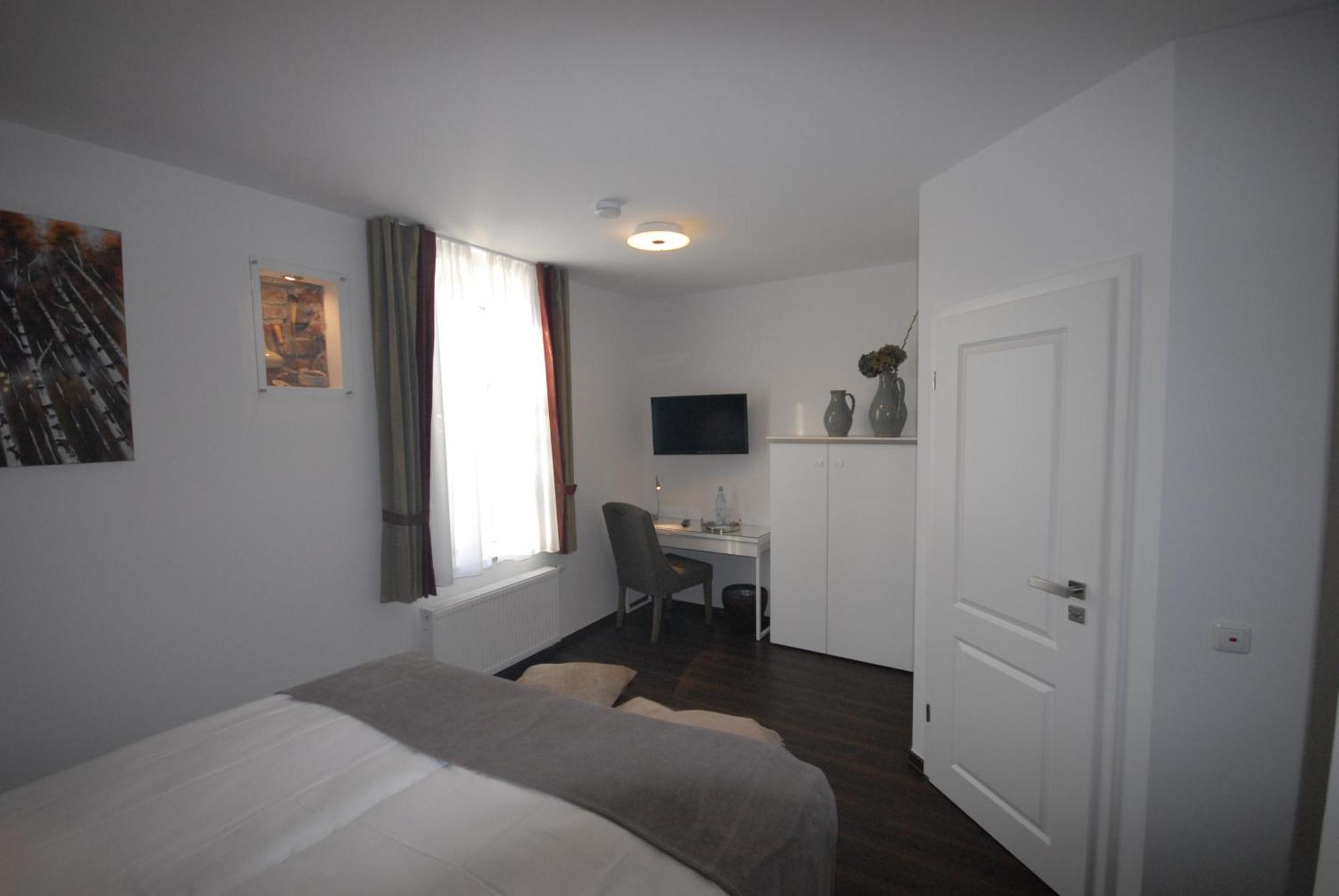Landhotel Alte Toepferei Дуйсбург Екстериор снимка