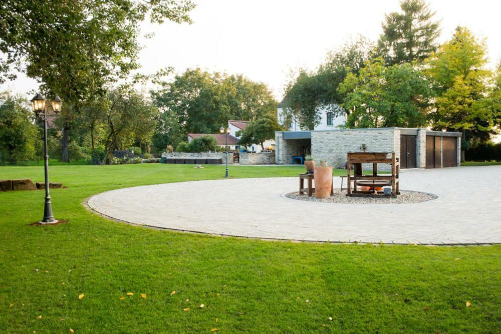 Landhotel Alte Toepferei Дуйсбург Екстериор снимка