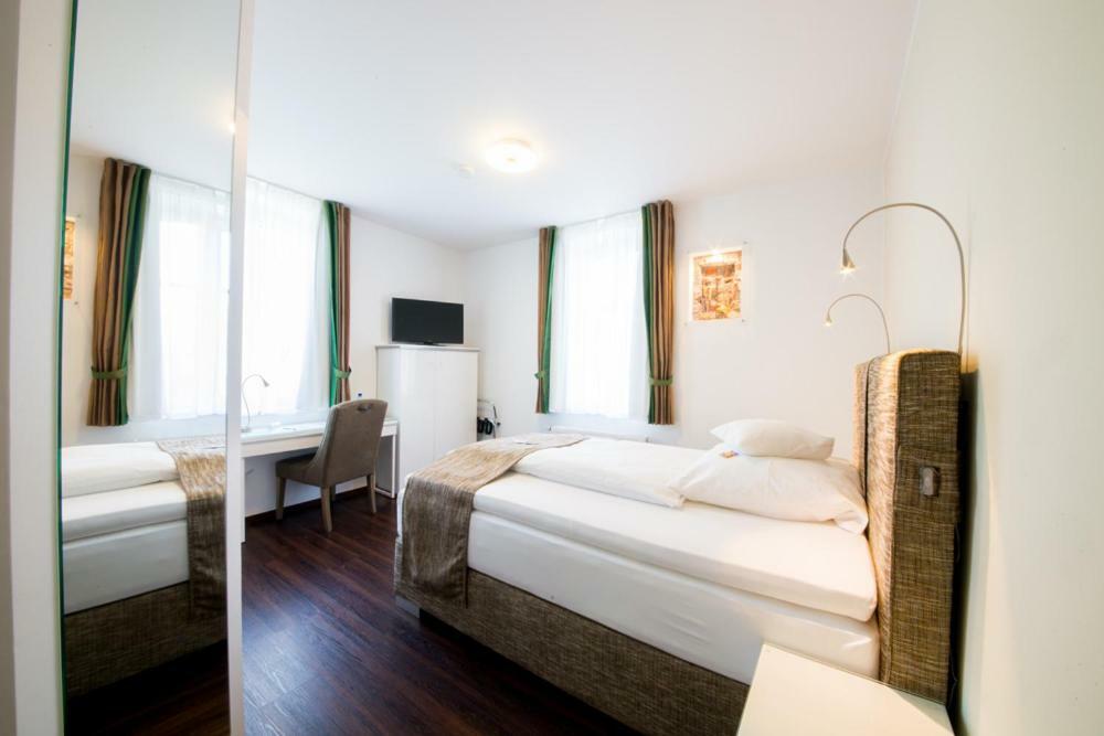 Landhotel Alte Toepferei Дуйсбург Екстериор снимка