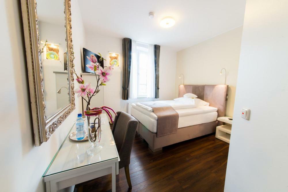 Landhotel Alte Toepferei Дуйсбург Екстериор снимка